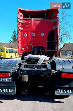 Тягач Renault Premium 2010 в 