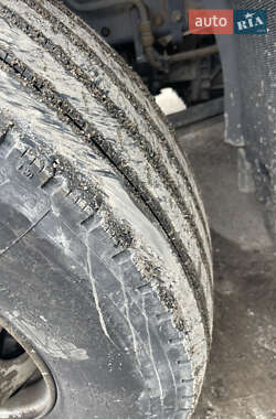 Тягач Renault Premium 2010 в 