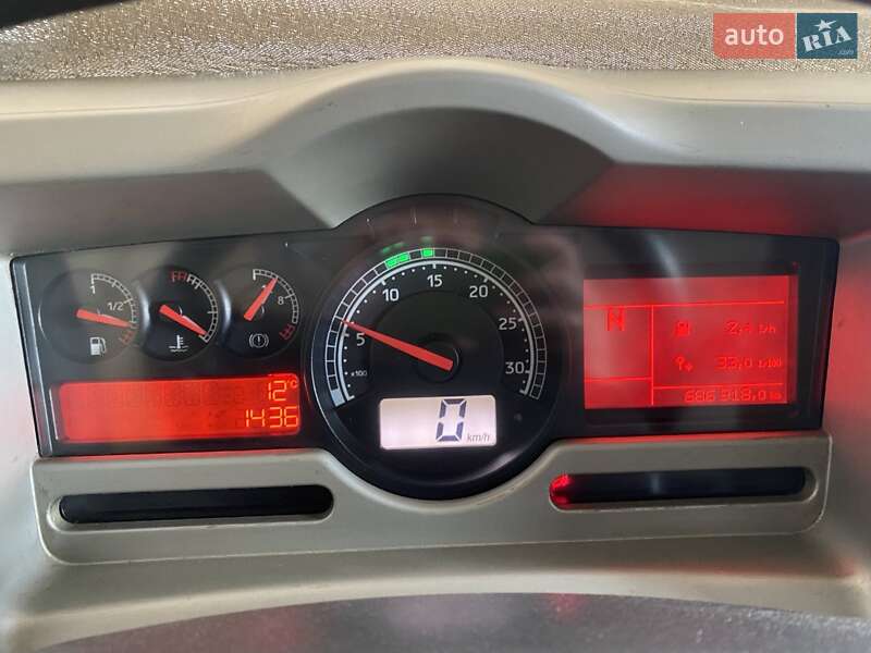 Тягач Renault Premium 2009 в Яворове