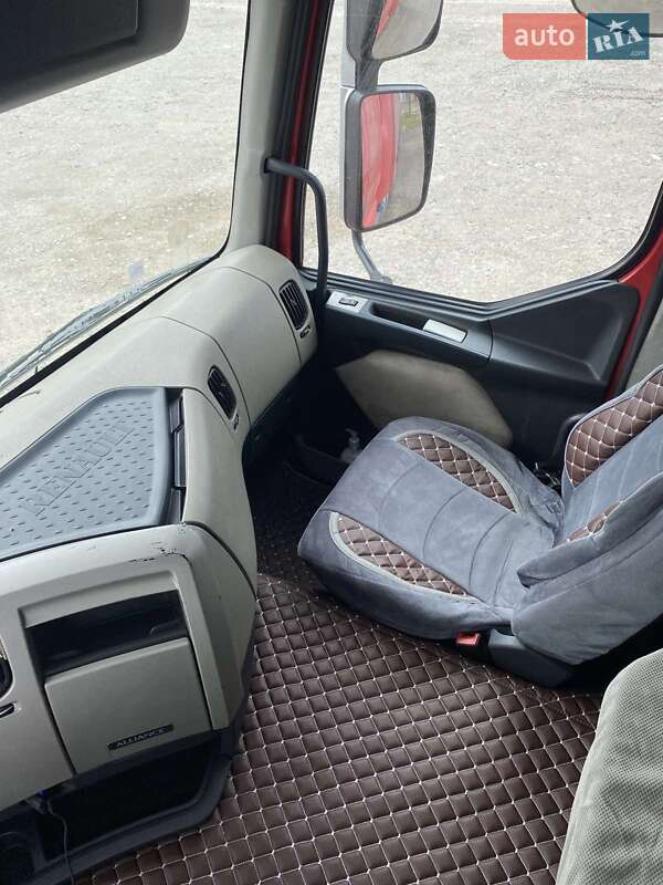 Тягач Renault Premium 2009 в Яворове