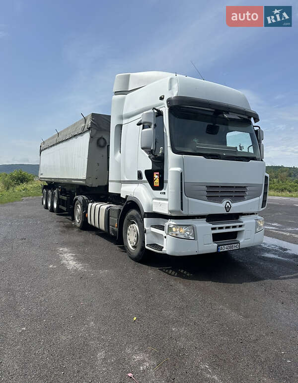 Тягач Renault Premium 2010 в 