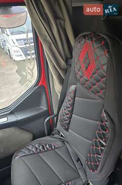 Тягач Renault Premium 2011 в 