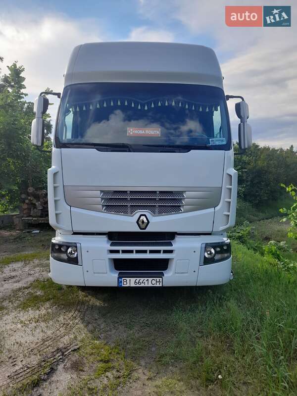 Тягач Renault Premium 2006 в Киеве