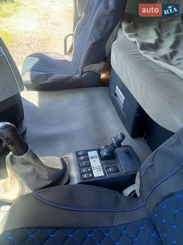 Тягач Renault Premium 2008 в Киеве