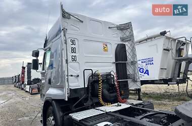 Тягач Renault Premium 2013 в 