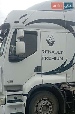 Тягач Renault Premium 2012 в Липовце