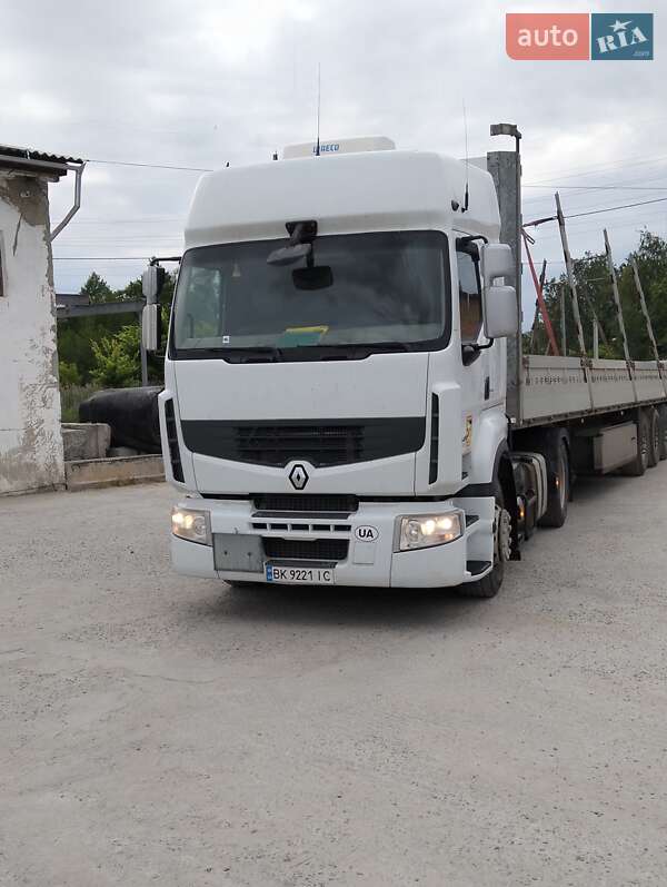 Renault Premium 2012