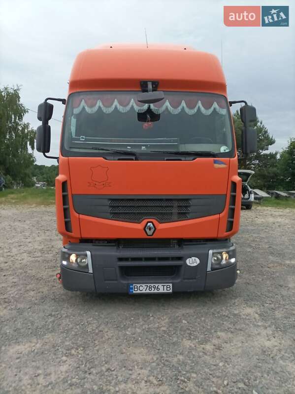 Renault Premium 2012