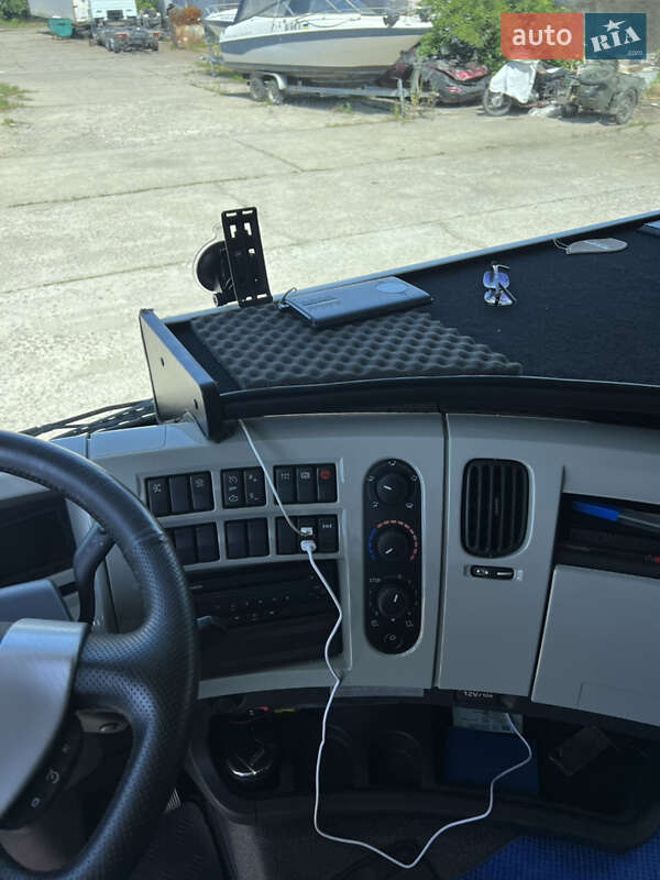 Тягач Renault Premium 2011 в Вышгороде