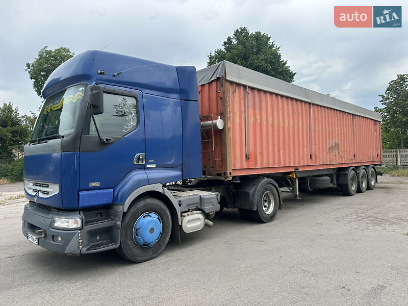 Тягач Renault Premium 2005 в Умани