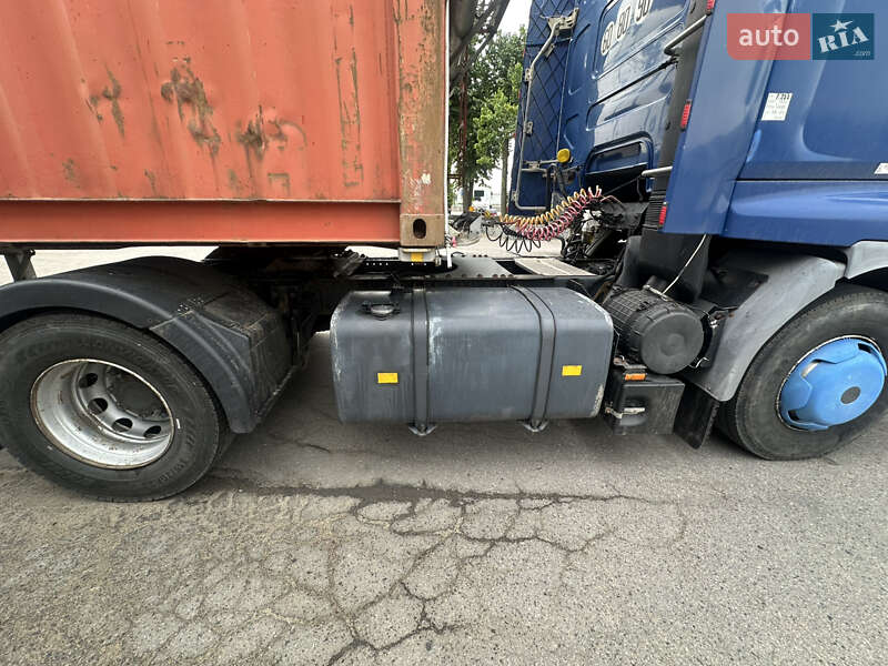 Тягач Renault Premium 2005 в Умани