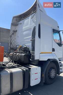Тягач Renault Premium 2007 в 