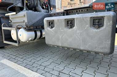 Тягач Renault Premium 2013 в 