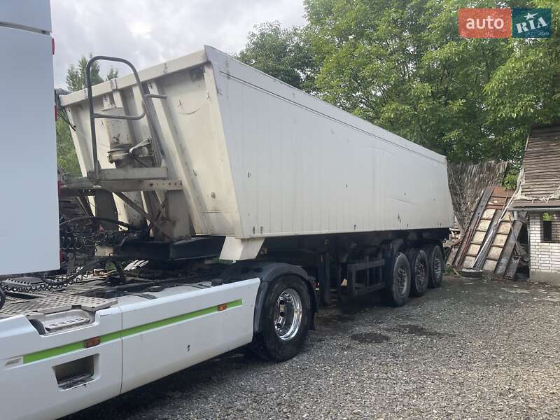 Тягач Renault Premium 2012 в Тячеве фото 74 Тягач Renault Premium 2012 в Тячеве