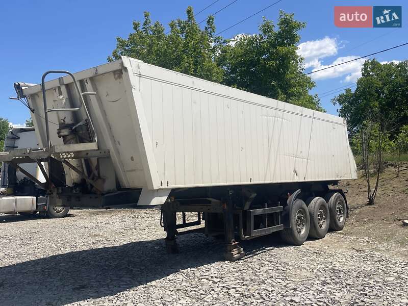 Тягач Renault Premium 2012 в Тячеве фото 101 Тягач Renault Premium 2012 в Тячеве