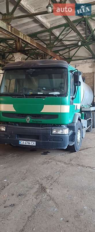 Цистерна Renault Premium 2002 в Городище