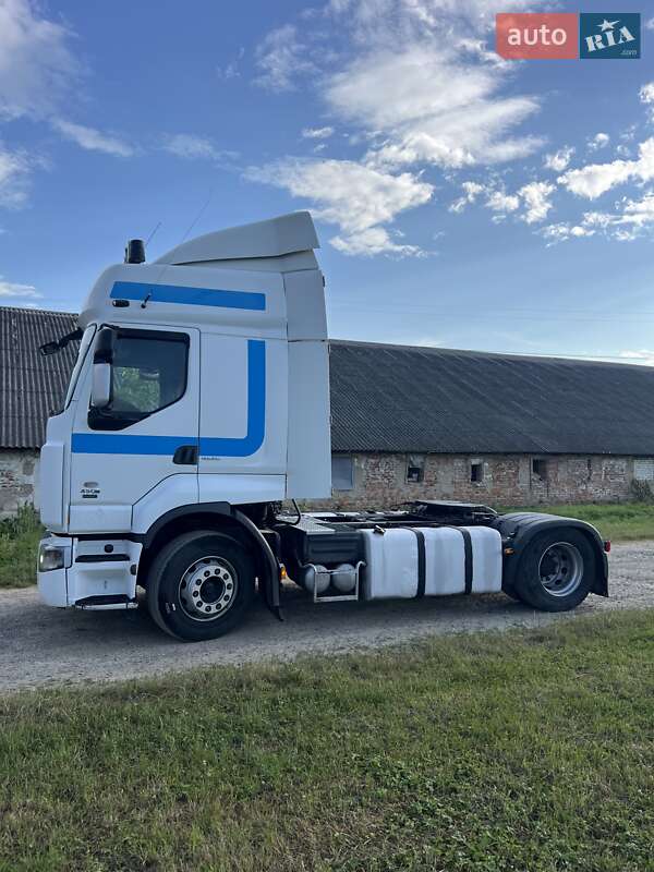 Тягач Renault Premium 2008 в Львове