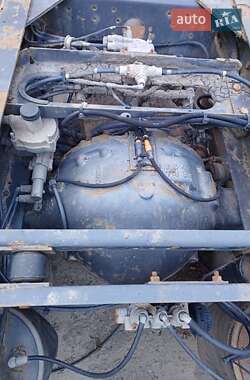 Тягач Renault Premium 2000 в 