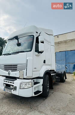 Тягач Renault Premium 2011 в 
