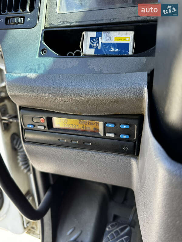 Автовоз Renault Premium 2005 в Черновцах