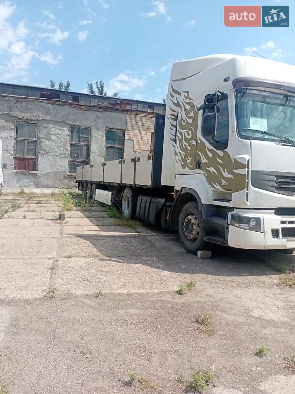 Тягач Renault Premium 2007 в Кривом Роге