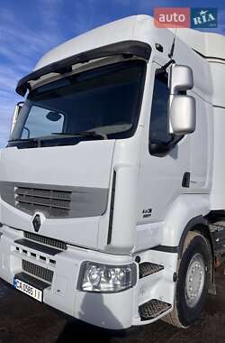 Контейнеровоз Renault Premium 2013 в 