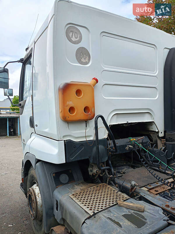 Самоскид Renault Premium 2002 в Дніпрі