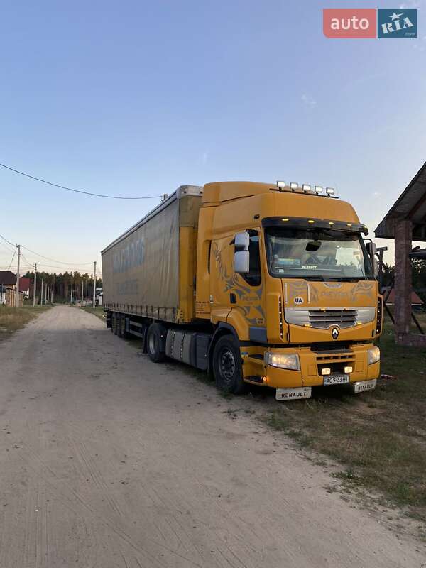 Тягач Renault Premium 2008 в Маневичах