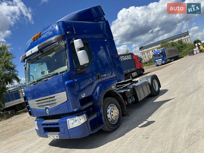 Тягач Renault Premium 2008 в Долине