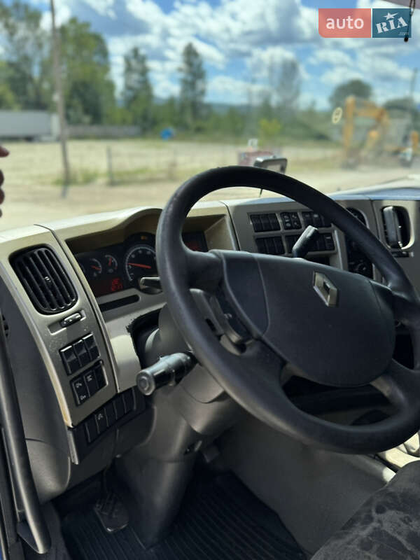 Тягач Renault Premium 2008 в Долине