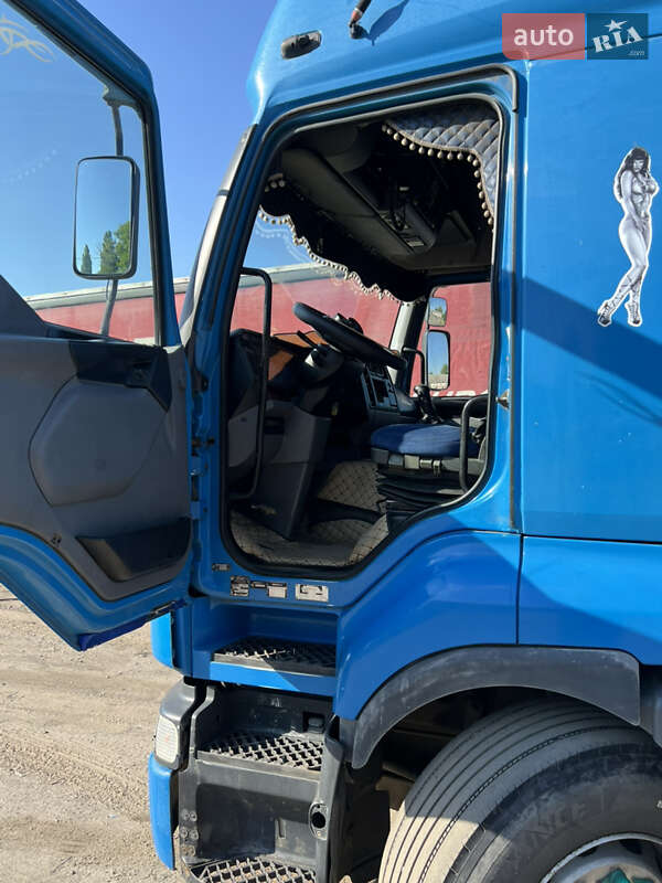 Тягач Renault Premium 2001 в Новомосковске