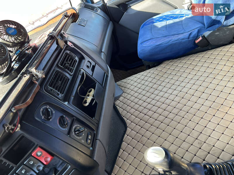 Тягач Renault Premium 2001 в Новомосковске