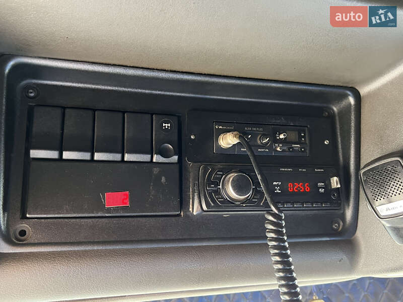 Тягач Renault Premium 2001 в Новомосковске