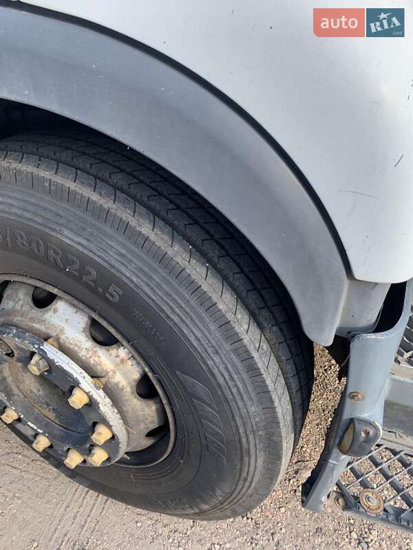 Грузовой фургон Renault Premium 2000 в Александрие