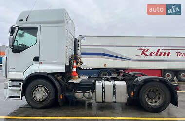 Тягач Renault Premium 2011 в 