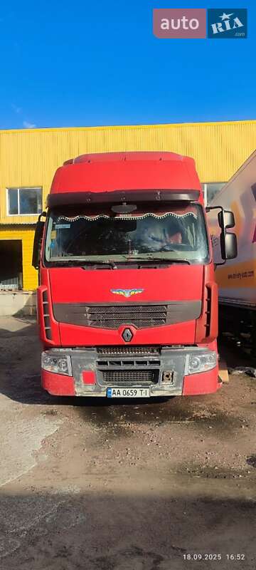 Тягач Renault Premium 2011 в 