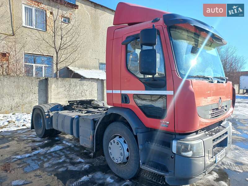Тягач Renault Premium 2008 в Долине