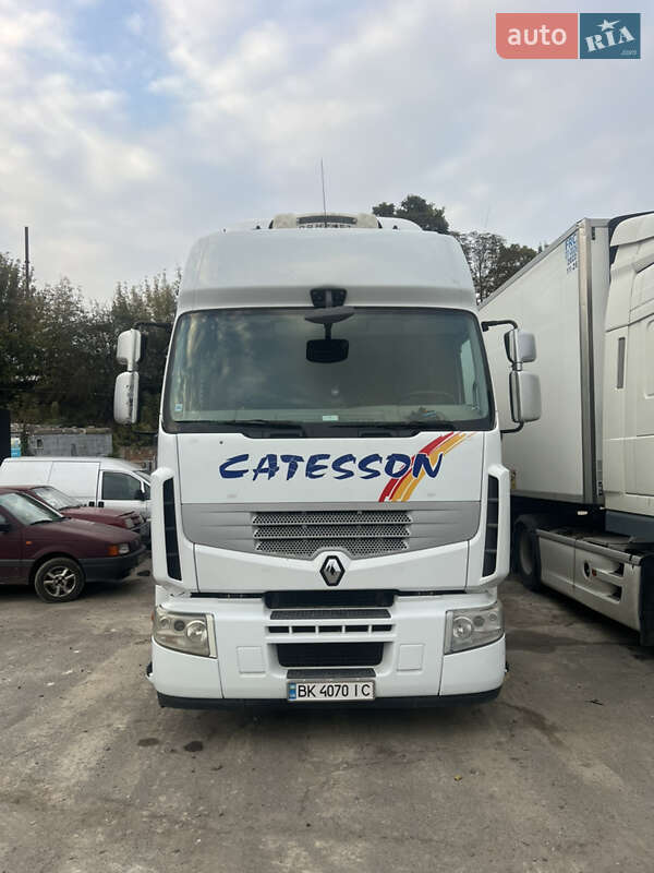 Тягач Renault Premium 2011 в Ровно