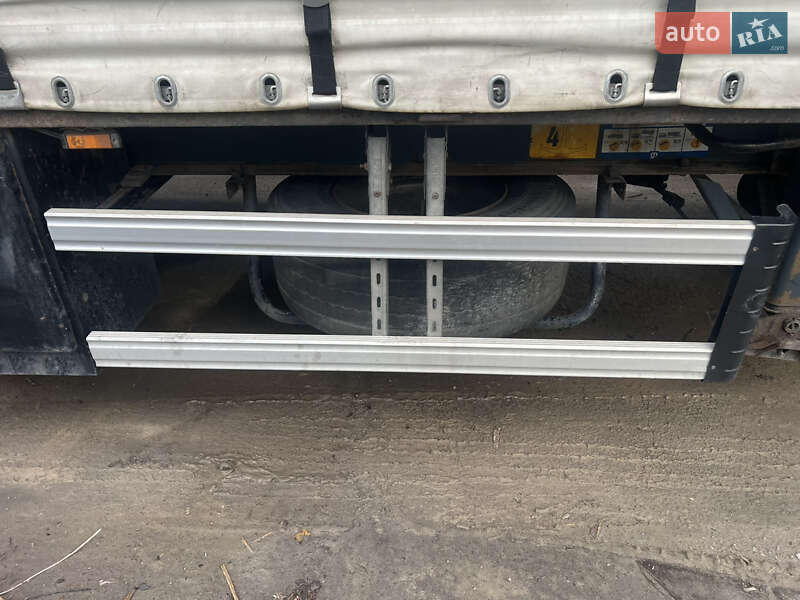 Тягач Renault Premium 2011 в Ровно