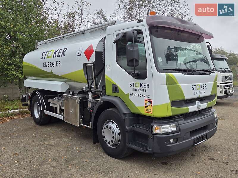 Бензовоз Renault Premium 2006 в Чернівцях