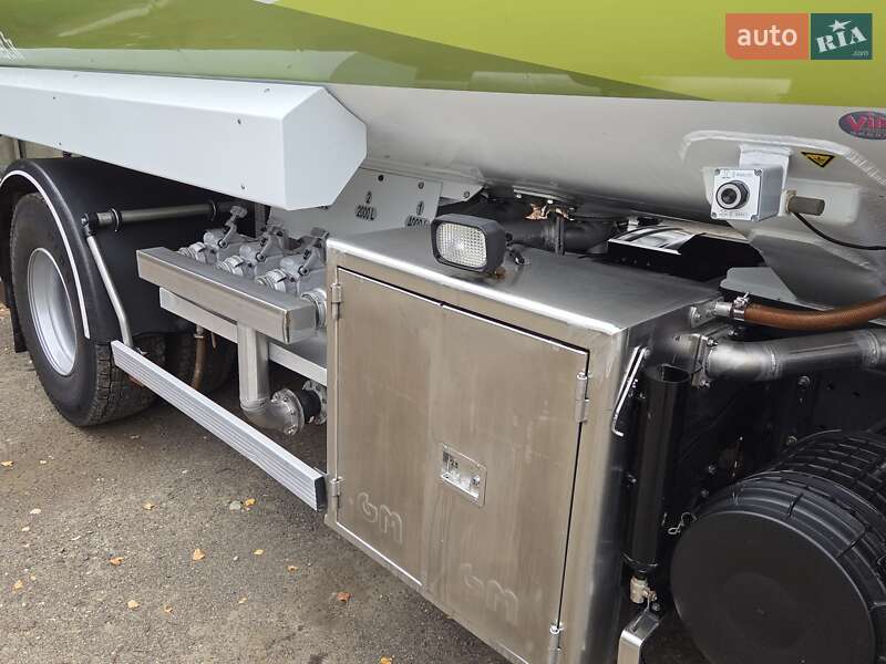 Бензовоз Renault Premium 2006 в Чернівцях