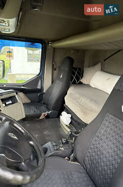 Эвакуатор Renault Premium 2006 в 