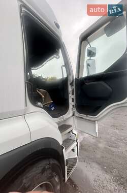 Тягач Renault Premium 2000 в  фото 8 Тягач Renault Premium 2000 в