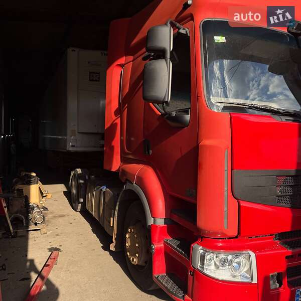 Тягач Renault Premium 2008 в Шептицькому