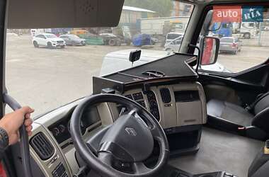Тягач Renault Premium 2011 в 