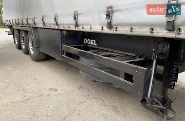 Тягач Renault Premium 2011 в 