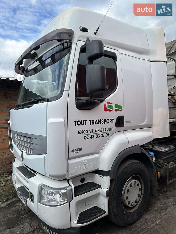 Тягач Renault Premium 2005 в Дніпрі