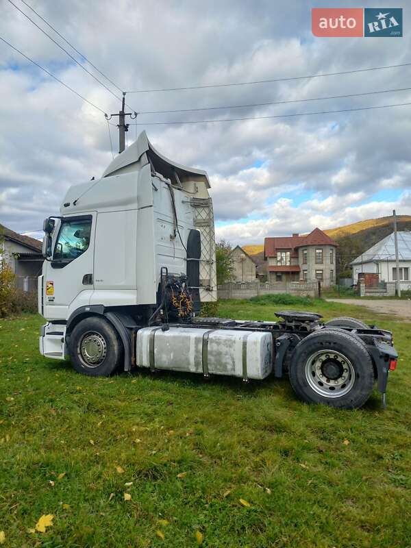 Тягач Renault Premium 2008 в Иршаве