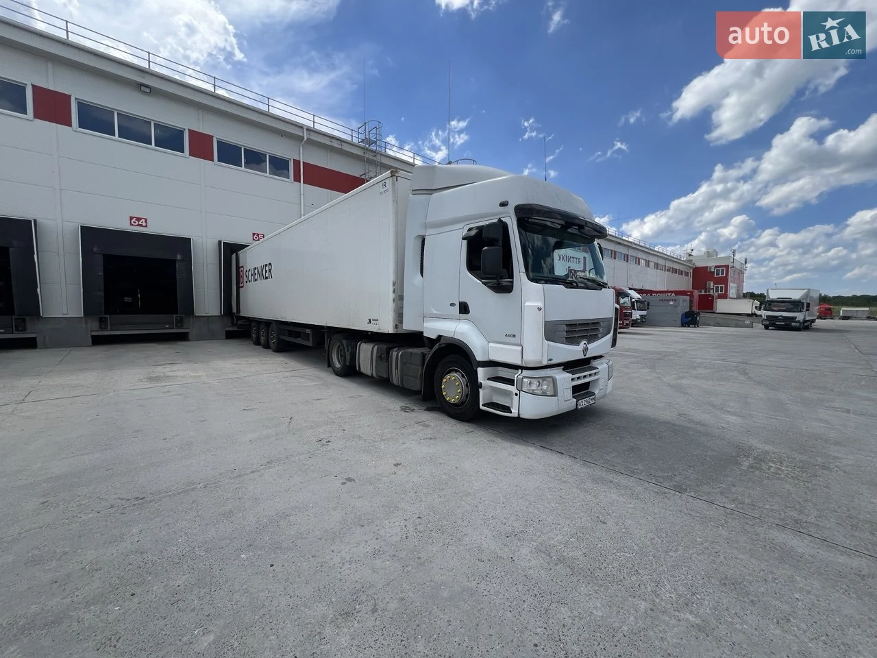 ? Продам вантажівку RENAULT PREMIUM ?
Повністю обслужений — надійний, готовий до роботи!
? Основна інформація:
• Марка / модель: Renault Premium
• Комерційна назва: PREMIUM
• VIN-код: VF624GPA000059593
• Пробіг: 1 100 000 км
• Власник: приватна особа, документи в порядку.
? Технічний стан:
? Вантажівка повністю обслужена, вкладень не потребує.
? Нова гума по колу
? Новий акумулятор (АКБ)
? Зроблено багато роботи по двигуну, ходовій частині та електроніці.
? Все працює справно — можна одразу ставити в рейс
? Переваги:
• Надійний та економічний вантажівка
• Ідеальний для міжнародних і внутрішніх перевезень
• Чиста та зручна кабіна
• Повна маса за документами – 19 500 кг
• VIN для перевірки: VF624GPA000059593
? Документи:
• Оригінал техпаспорта
• Без арештів, застав і обмежень
?
? Телефонуйте або пишіть – надішлю додаткові фото/відео, відповім на всі питання.