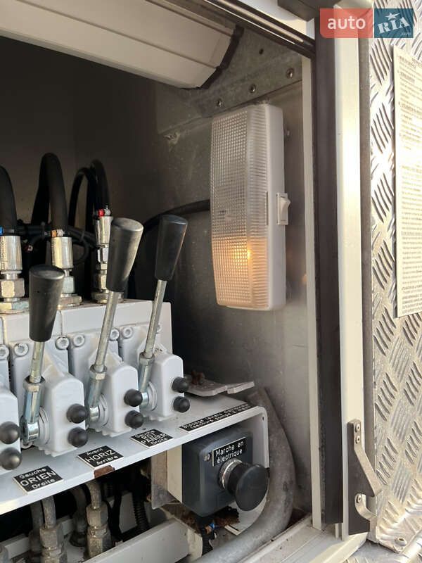 Автовишка Renault Premium 2010 в Луцьку фото 39 Автовишка Renault Premium 2010 в Луцьку